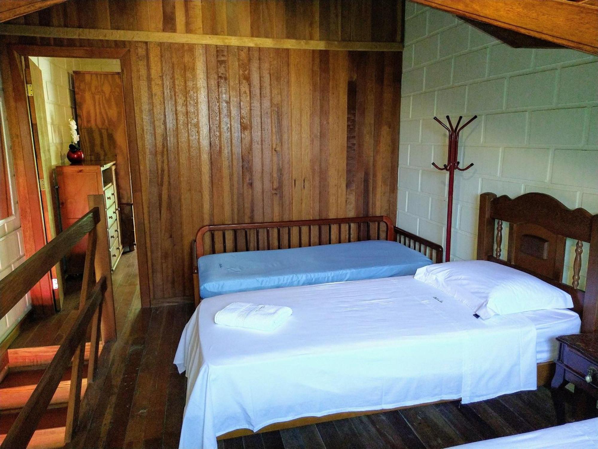 Chale Da Ana Villa Santo Antônio do Pinhal Екстериор снимка